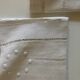 Paire de taies d'oreillers toile de lin brodée de pois et jours sans monogramme