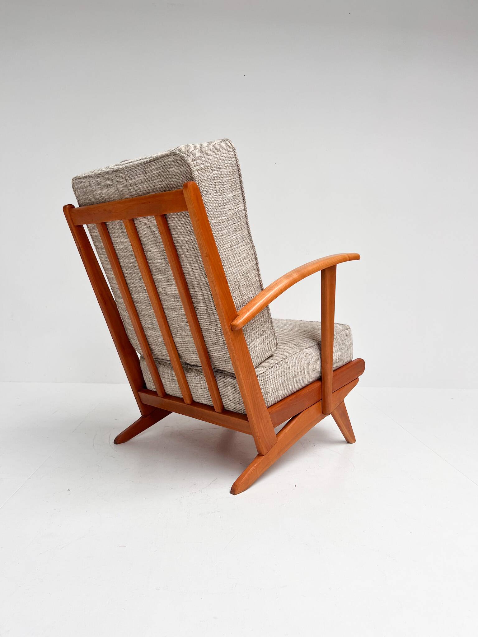 Wooden Midcentury armchairs with spindles from the 1960s