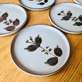 Dessert plates in sandstone from L'Arnon