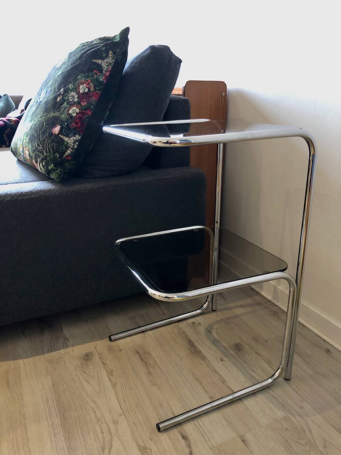 70's chrome pedestal side table
