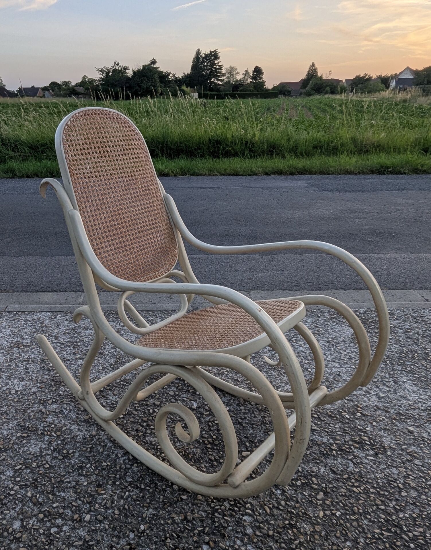 Vintage Thonet rocking chair