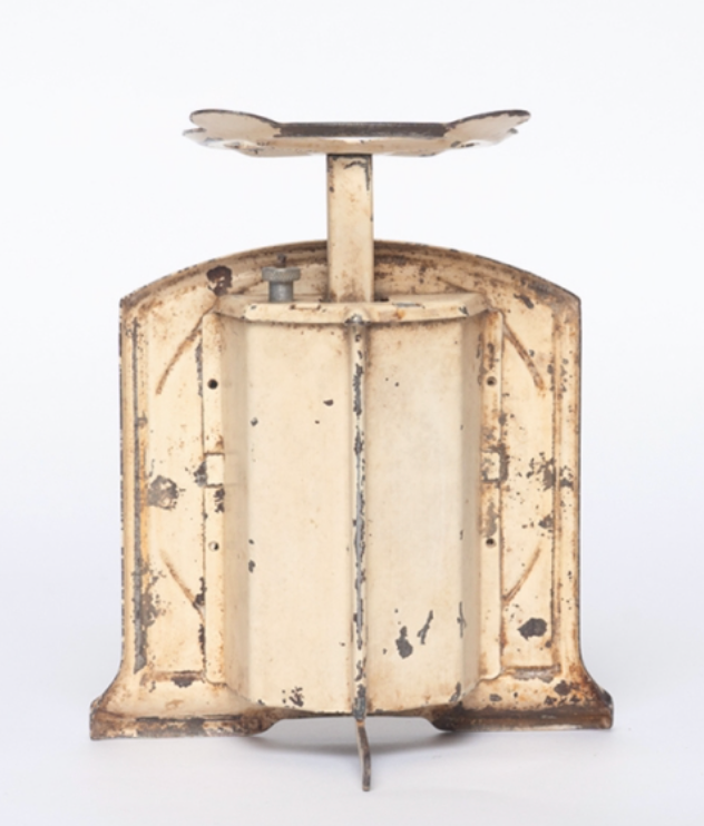 White kitchen scale "Effem"