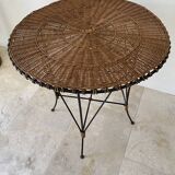Vintage round table in woven rattan and black wrought iron – 1950s / 1960s
