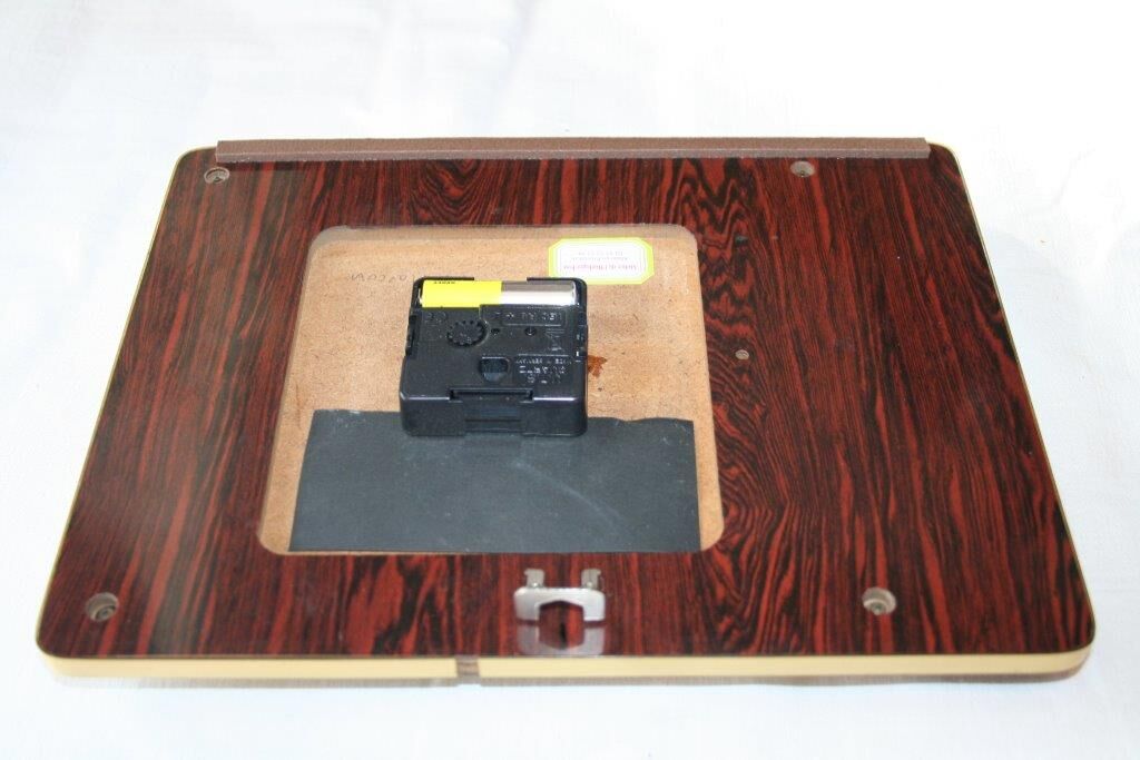 Jaz Transistor formica kitchen clock