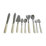 Housewife of Bakelite knives and service cutlery