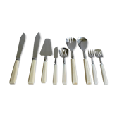 Housewife of Bakelite knives and service cutlery