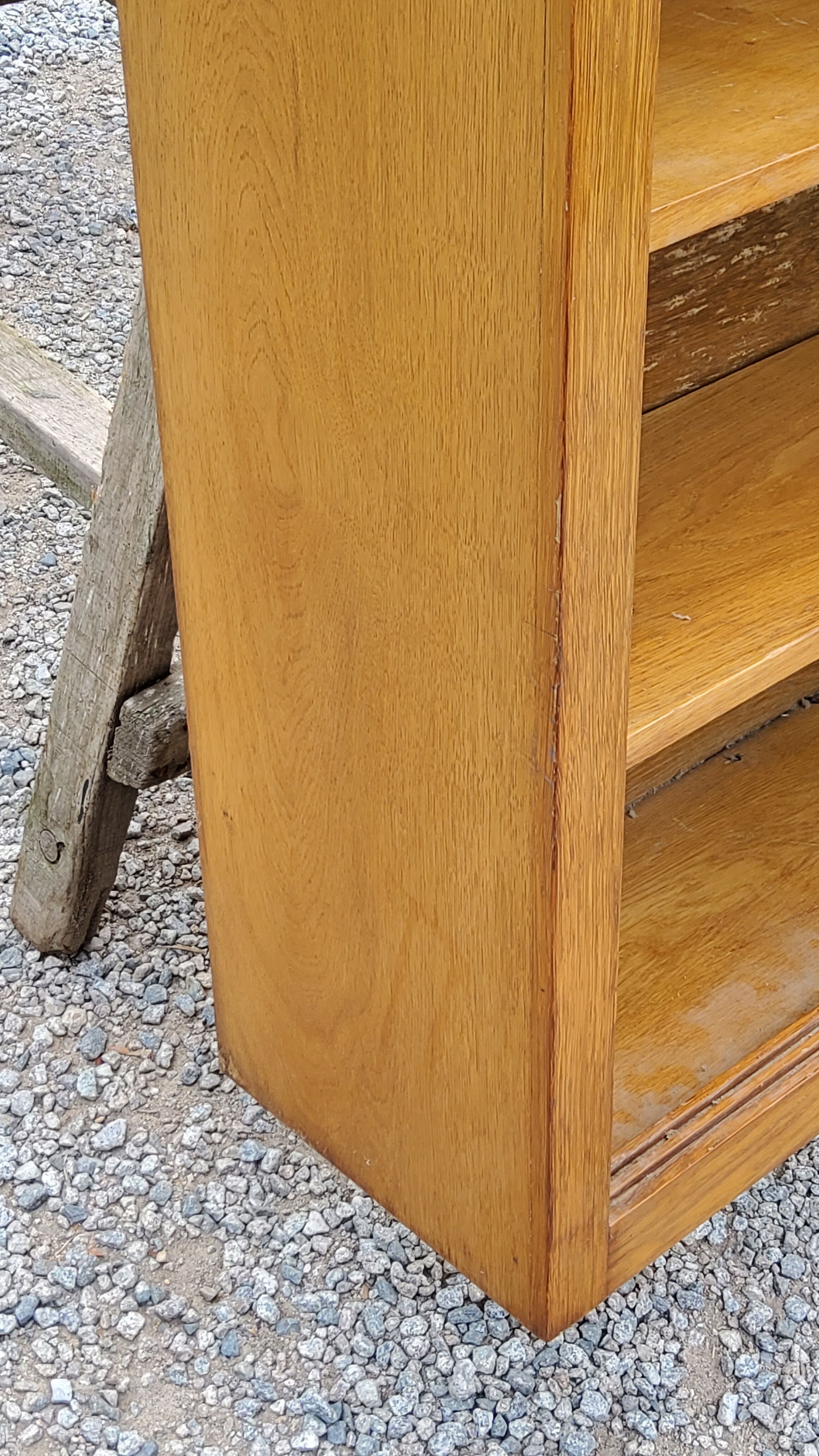Wall display case from the 50s in solid blond oak