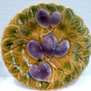 Lot of 5 plates in barbotine sarreguemines decor fruits