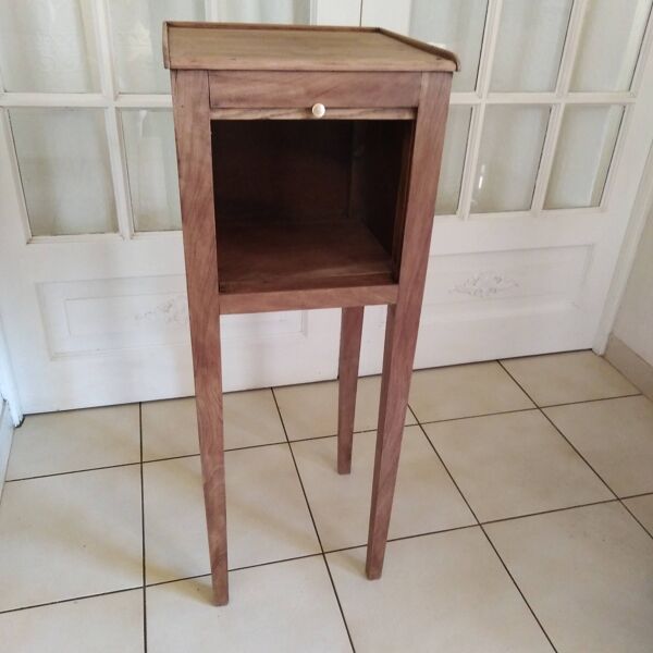 Meuble d'appoint à rideau style Louis XVI (Directoire) ou chevet