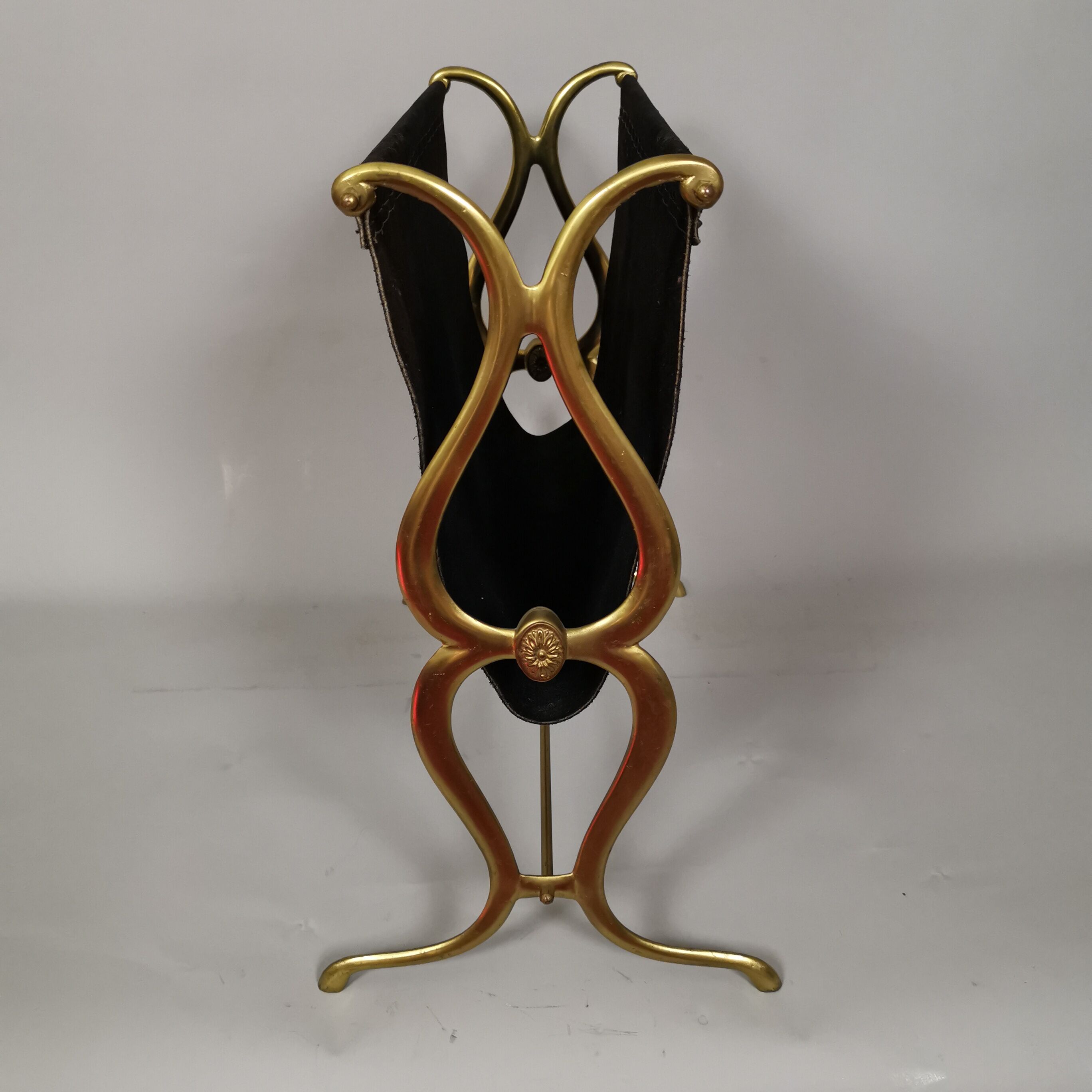 Vintage magazine holder