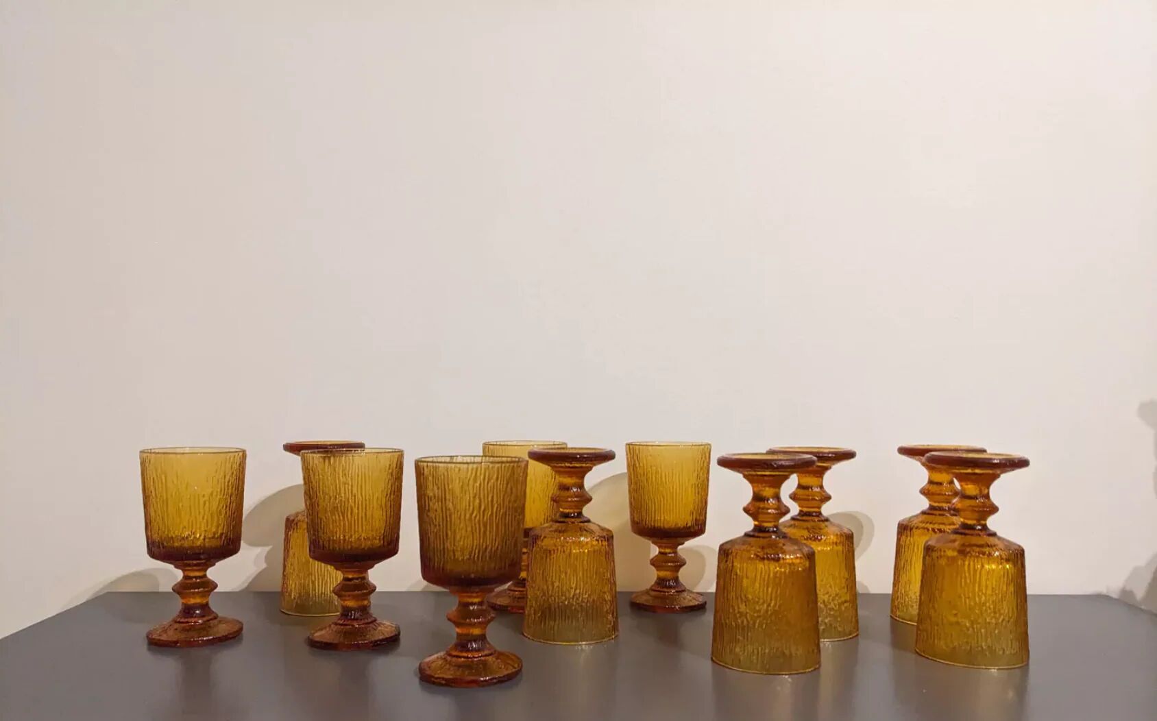 Set of 11 orange glasses