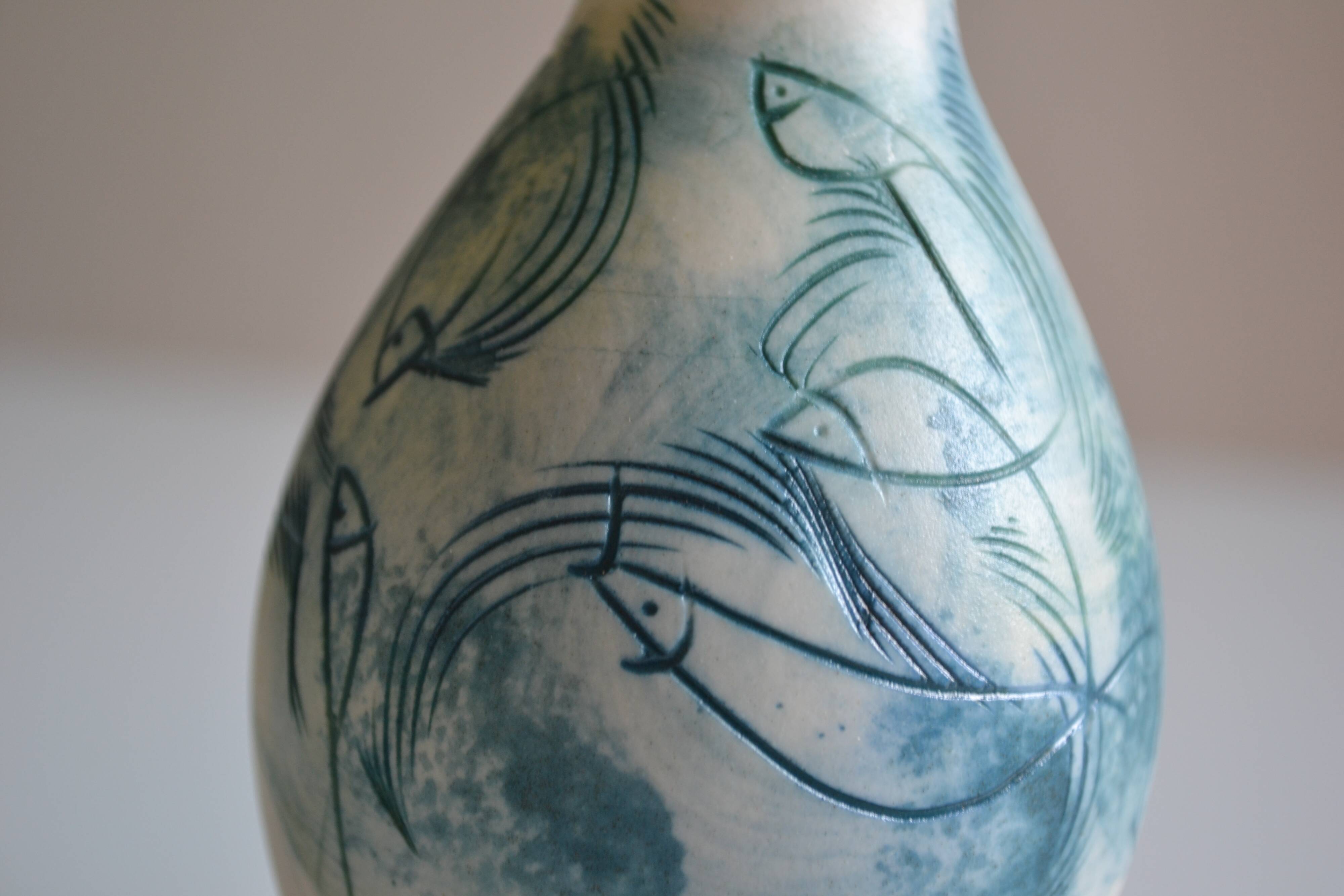 Porcelain vase with fish decoration