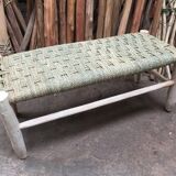Banc marocain traditionnel en feuilles de palmier de doum et bois brut