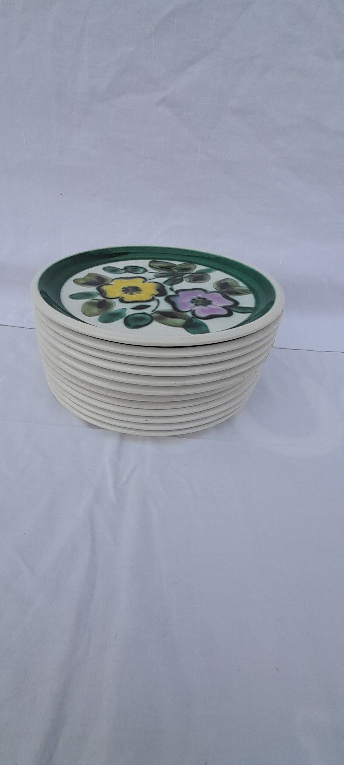 12 hollow earthenware plates Boch Belgium in the mood diam 21,5 cm