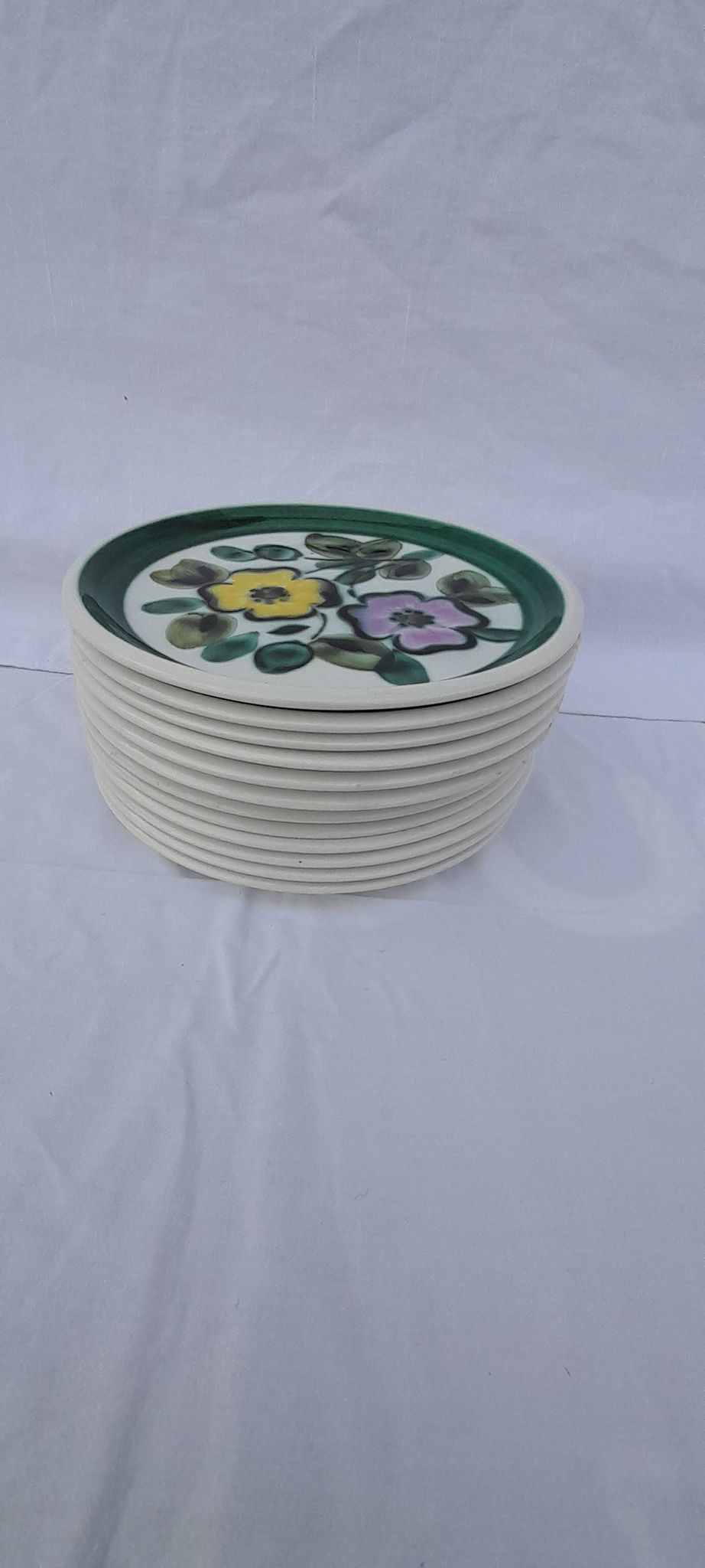 12 hollow earthenware plates Boch Belgium in the mood diam 21,5 cm