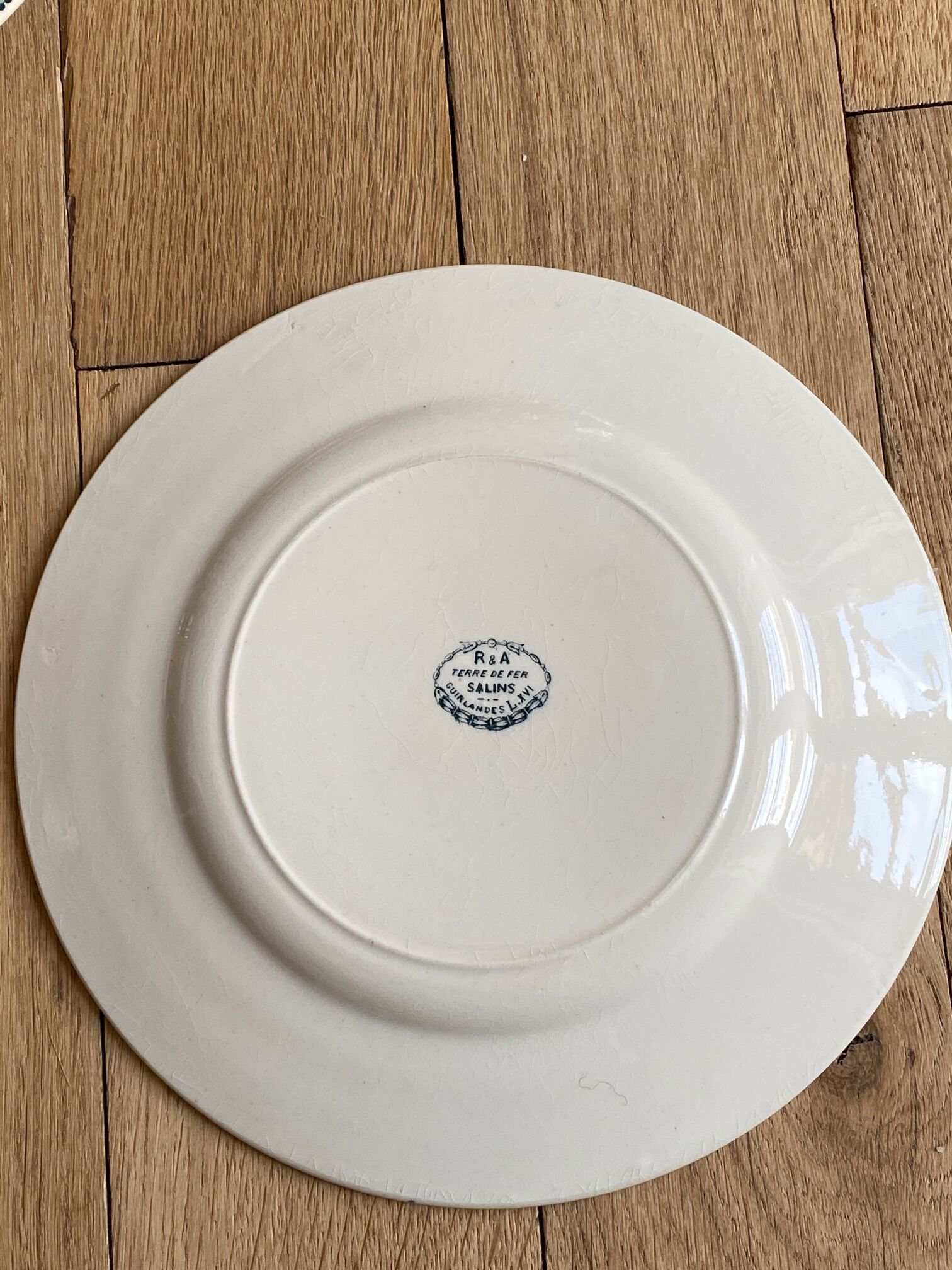 Lot 6 Plates Iron Earth