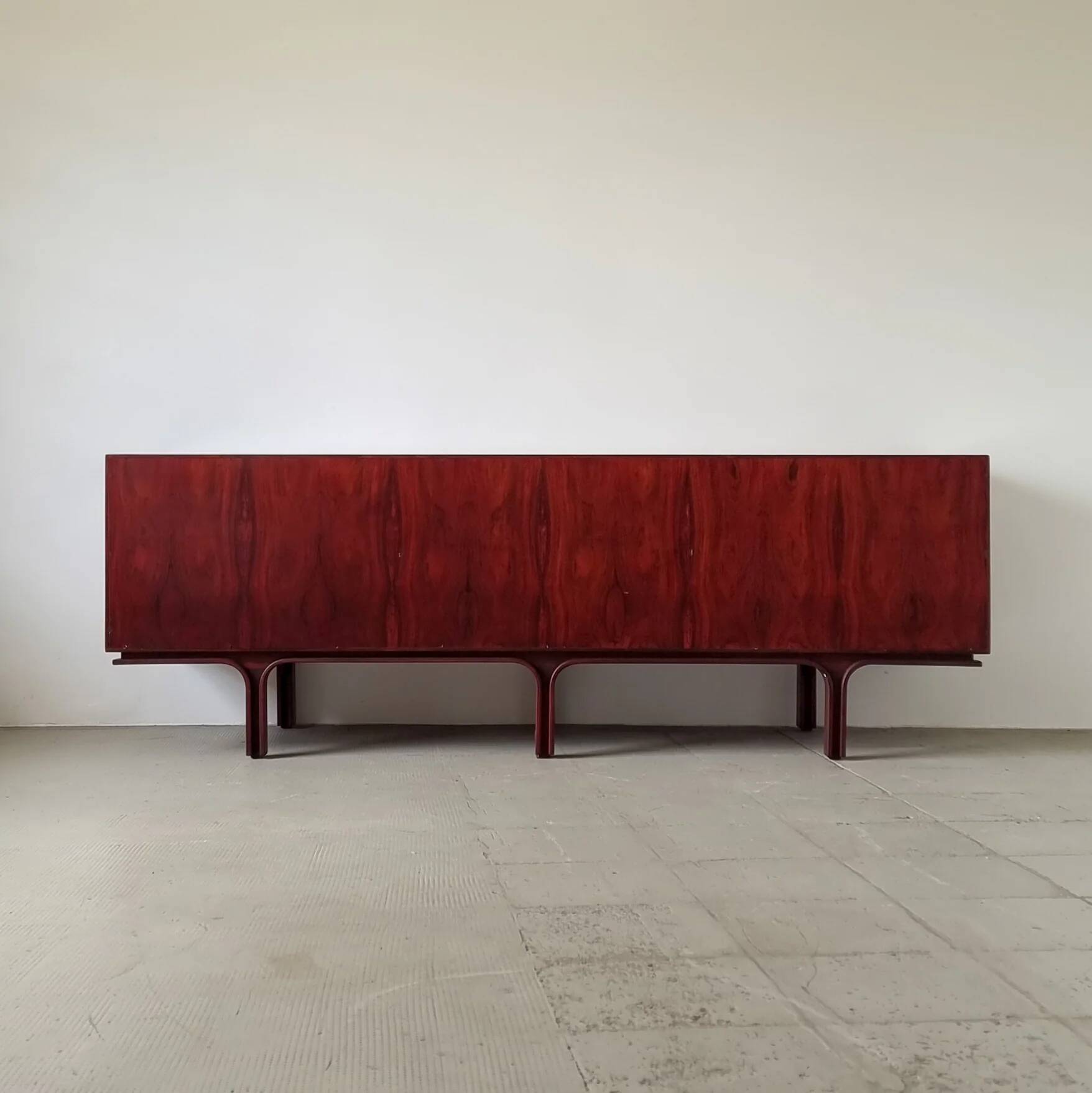 Enfilade M501 en palissandre par Gianfranco Frattini pour Bernini