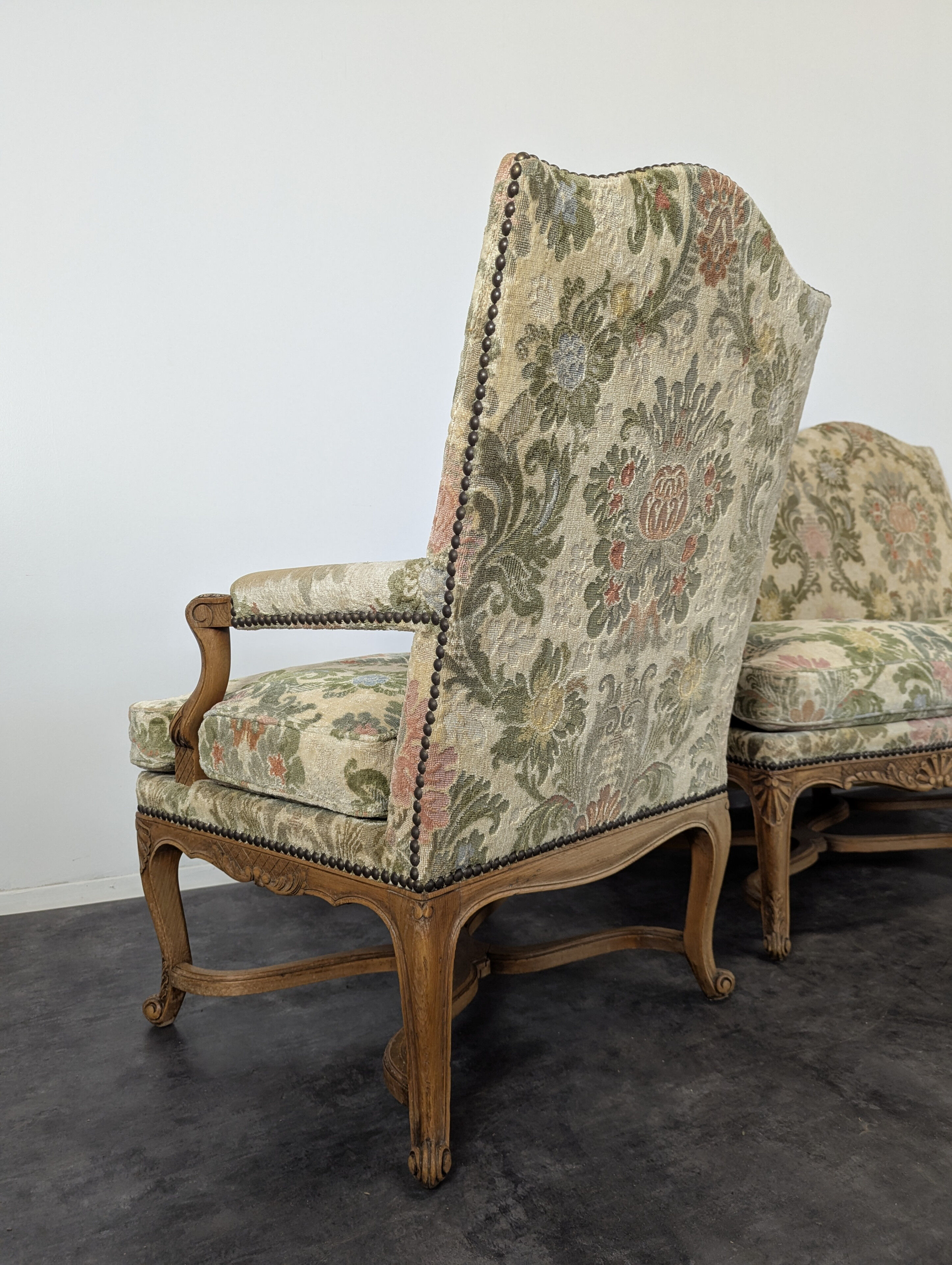 20th century Regency style living room