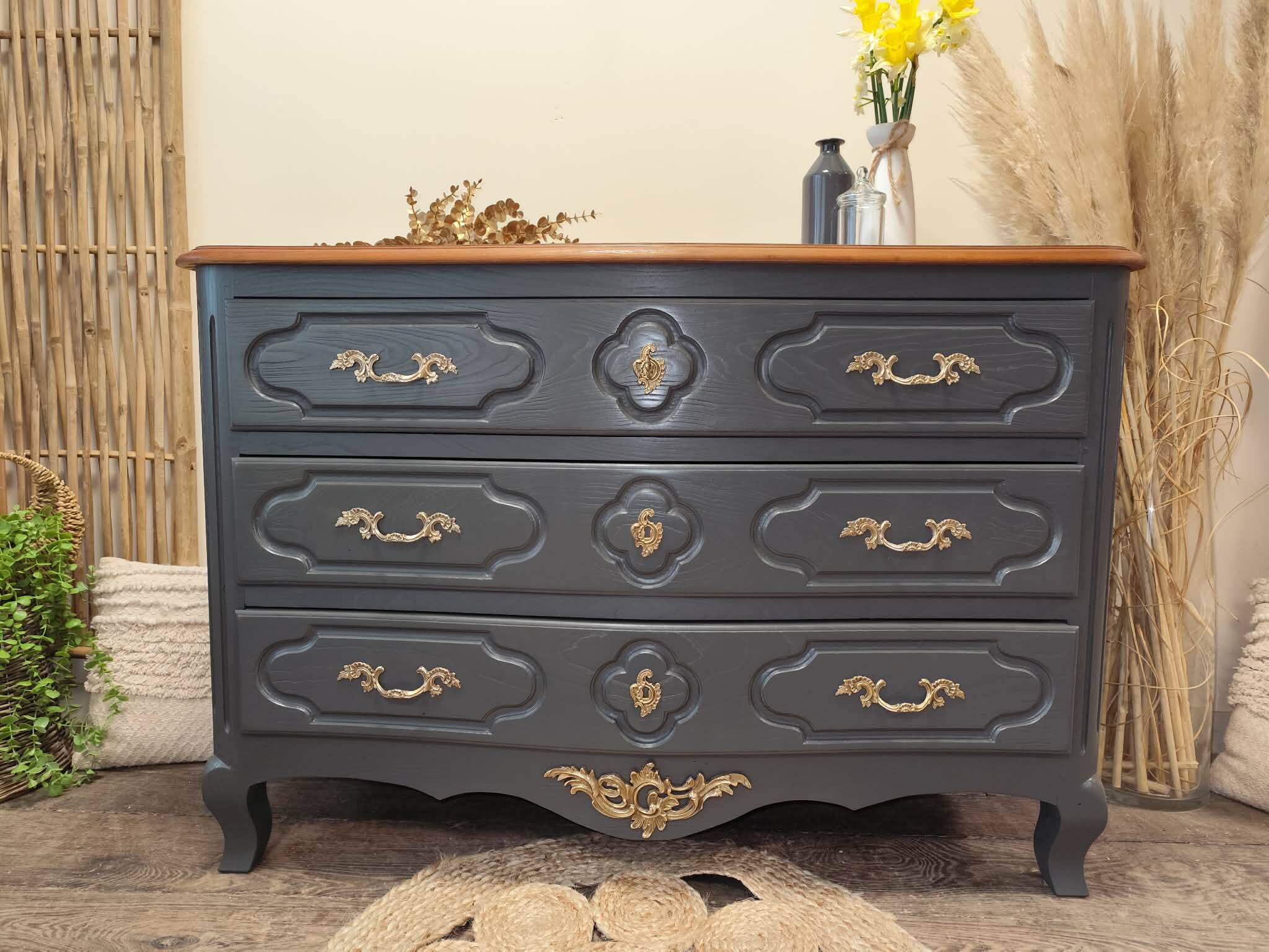 Birch wood chest of drawers