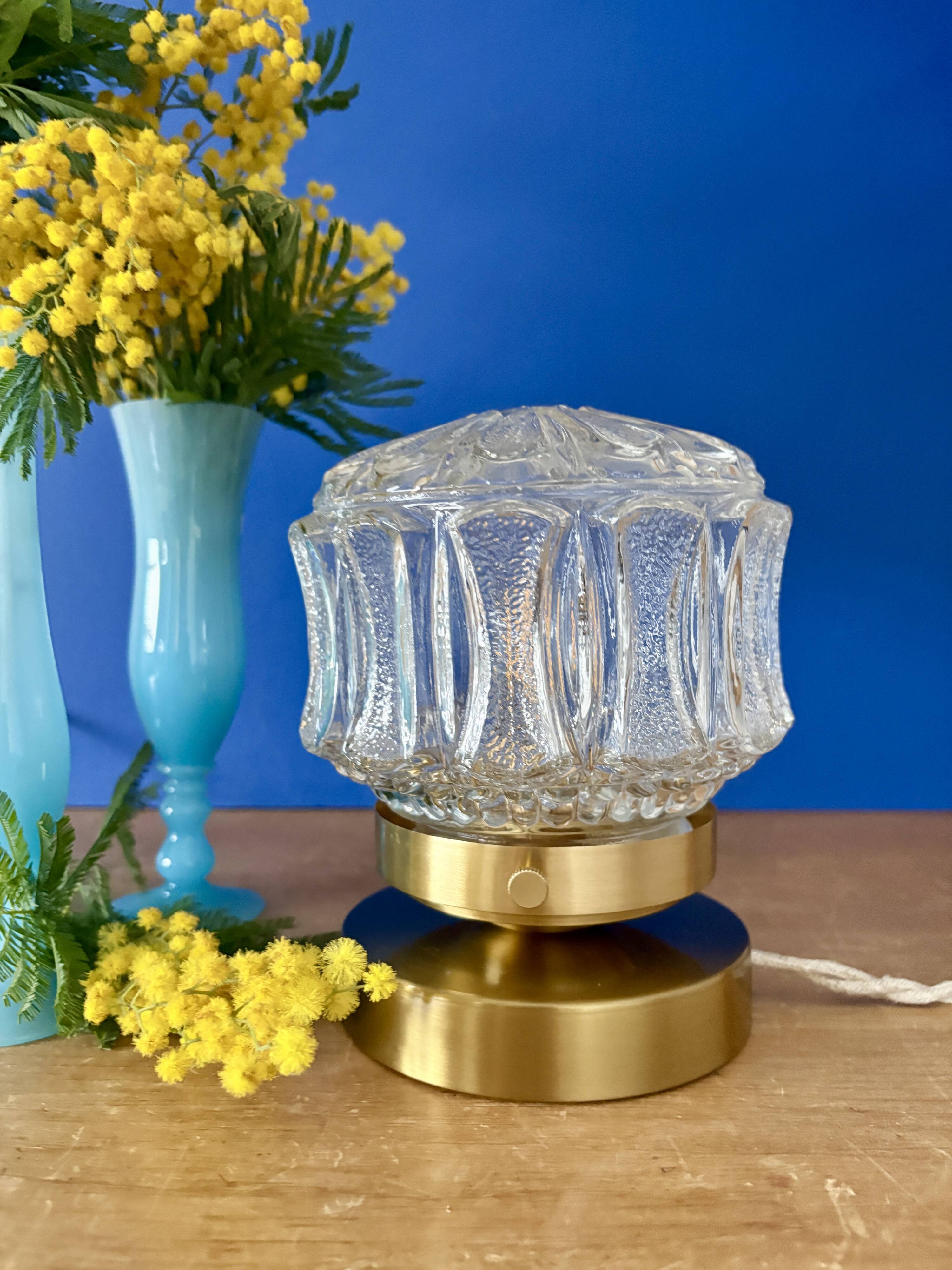 Vintage globe table lamp in moulded glass