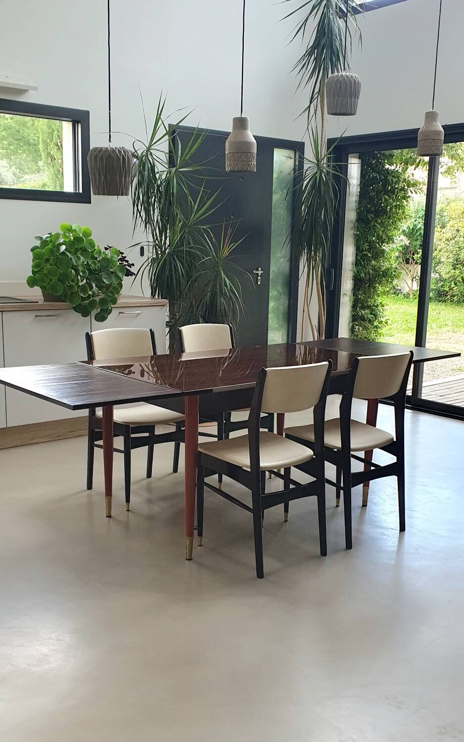 Vintage dining room