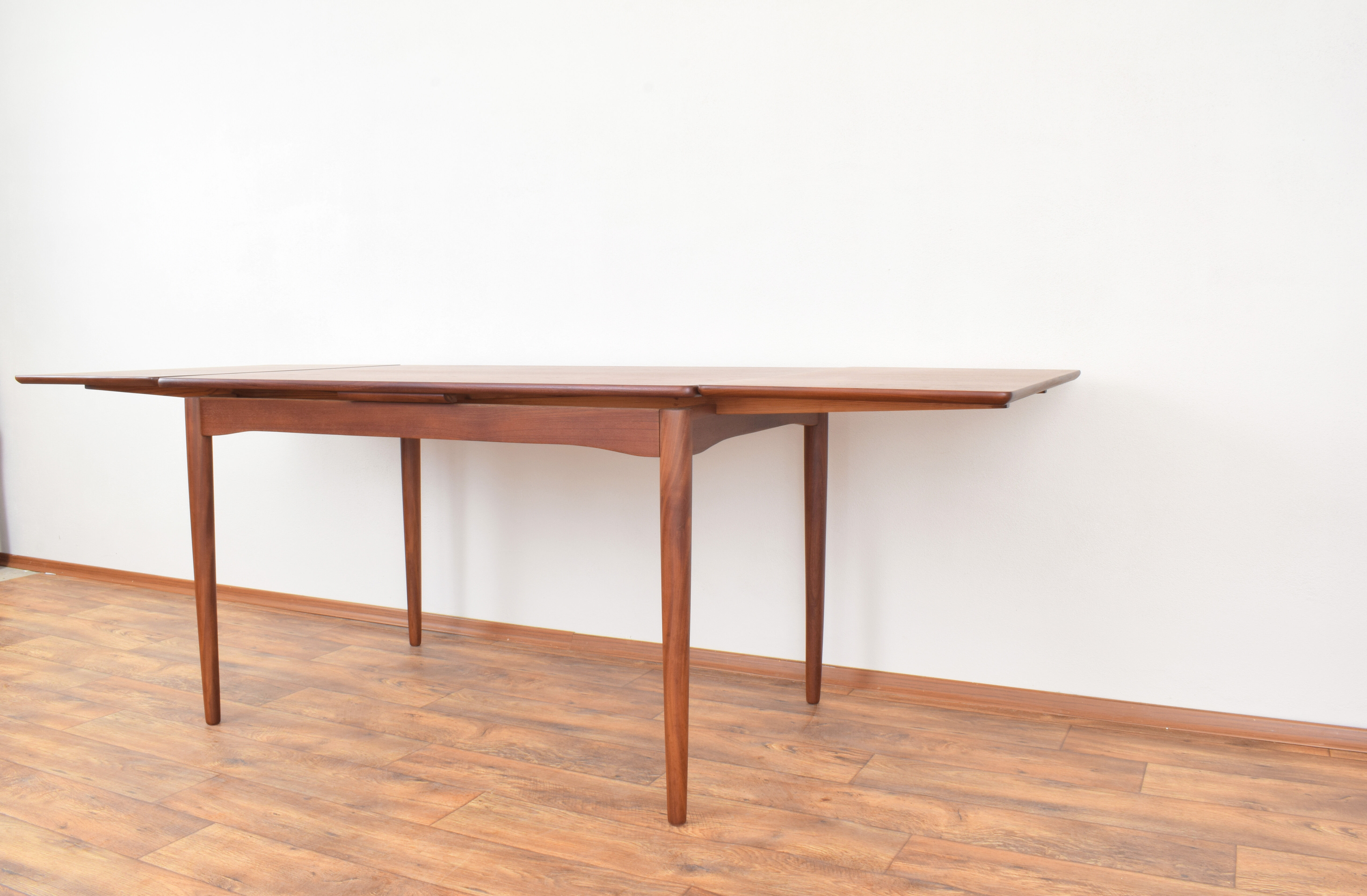 Mid-Century Danish Teak Extendable Dining Table, 1960s.