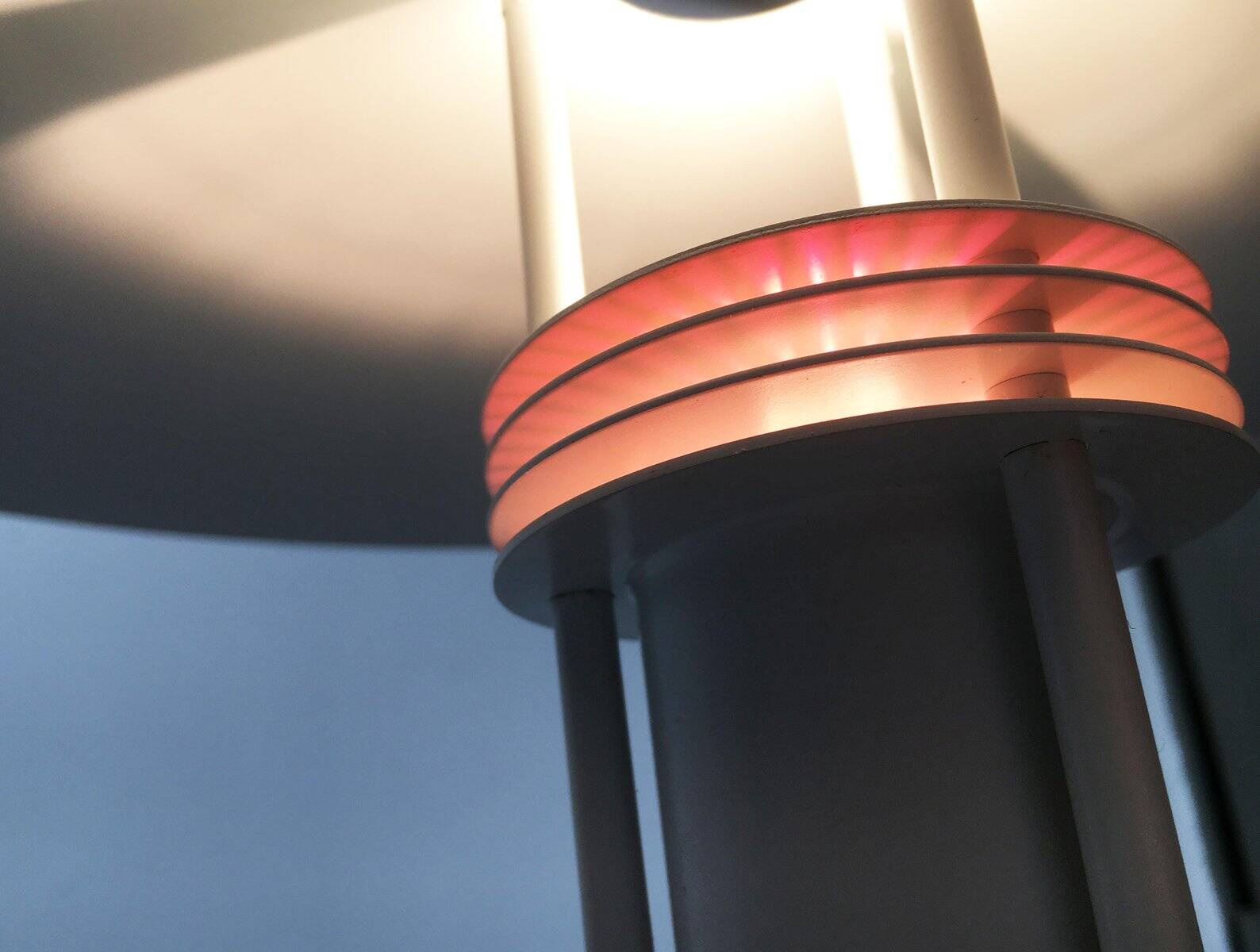 Lampadaire en métal danois de Frandsen, 1989