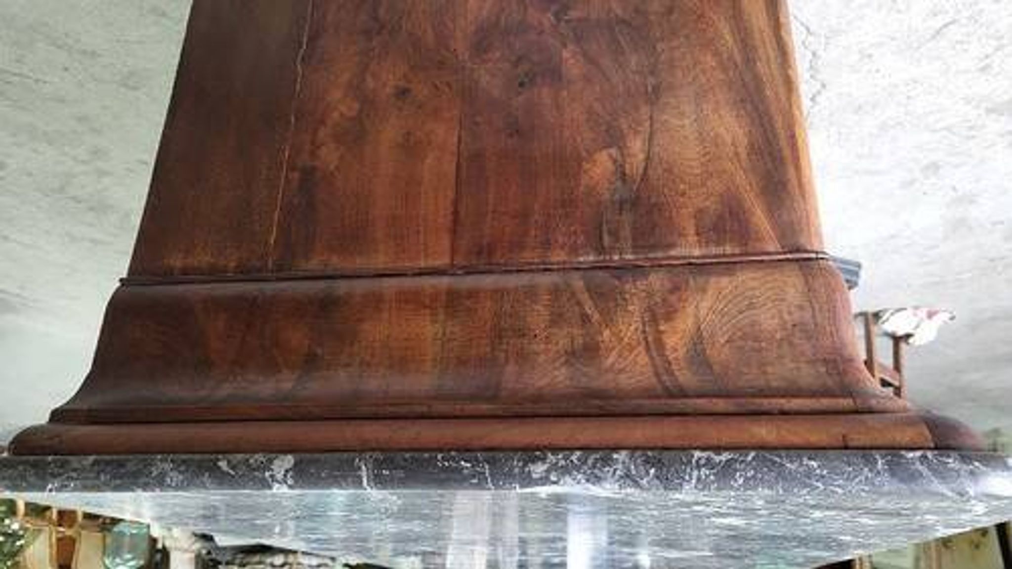 LOUIS XVI COMMODE IN MAHOGANY WITH 3 DRAWERS FROM THE 19TH CENTURY