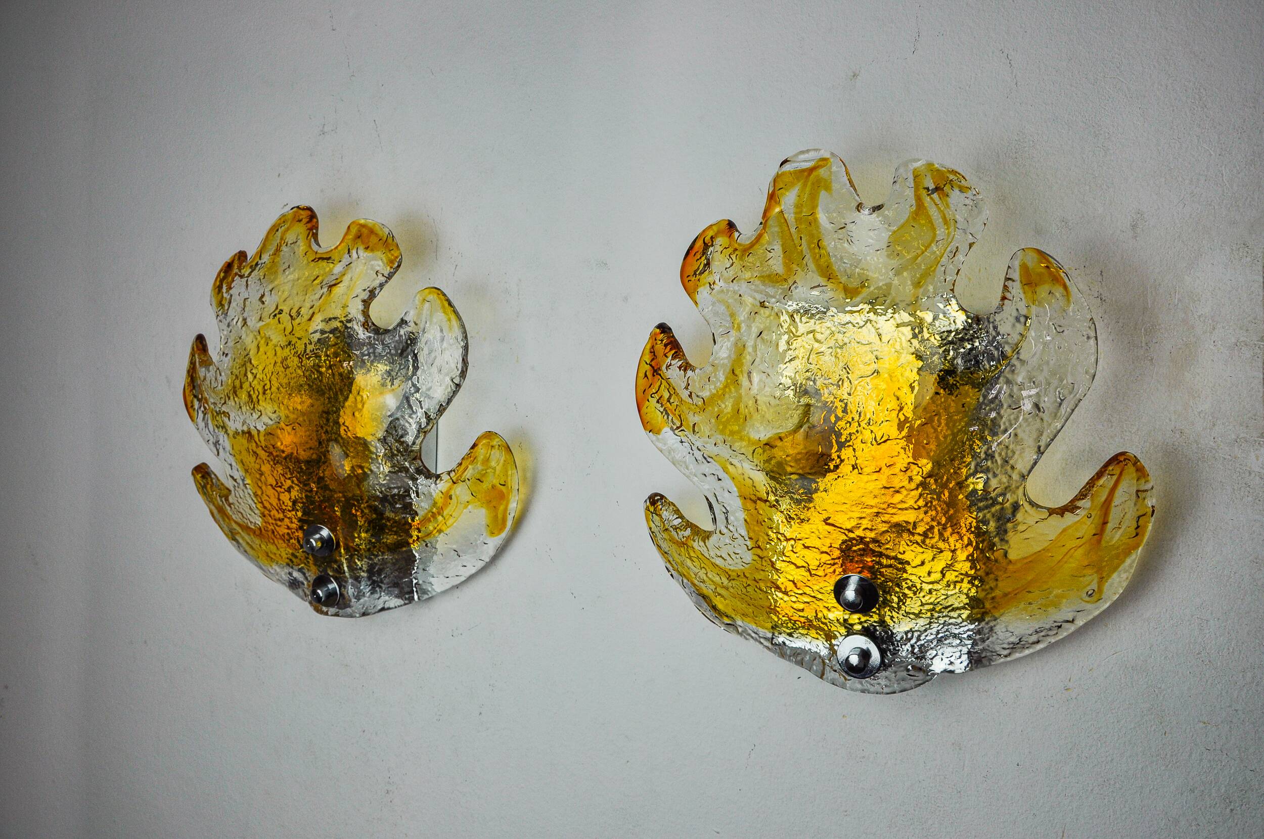 Pair of "leaf" wall lights by Murano Mazzega in orange frosted glass Italy 1970