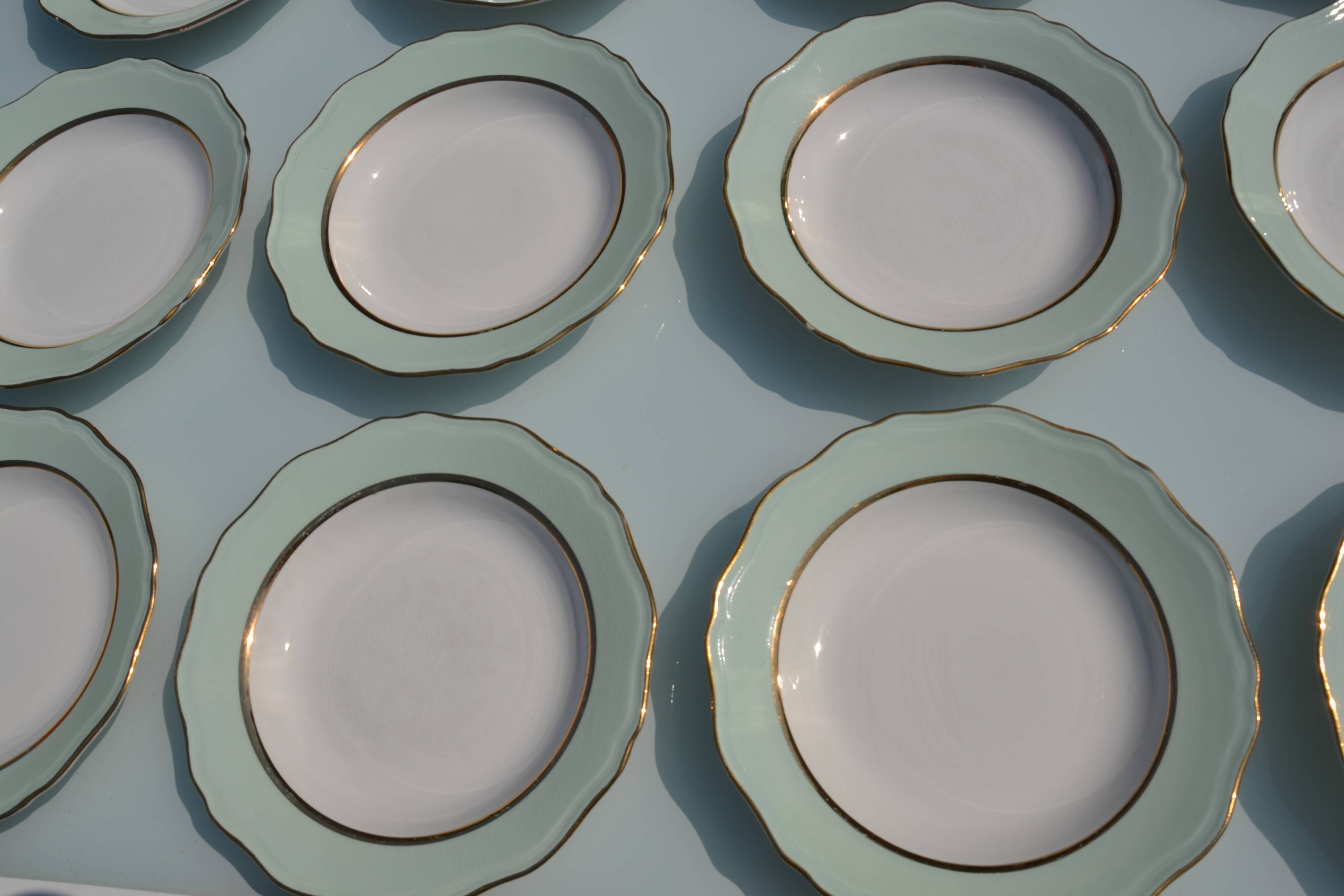 12 green deep plates "l'amandinoise"