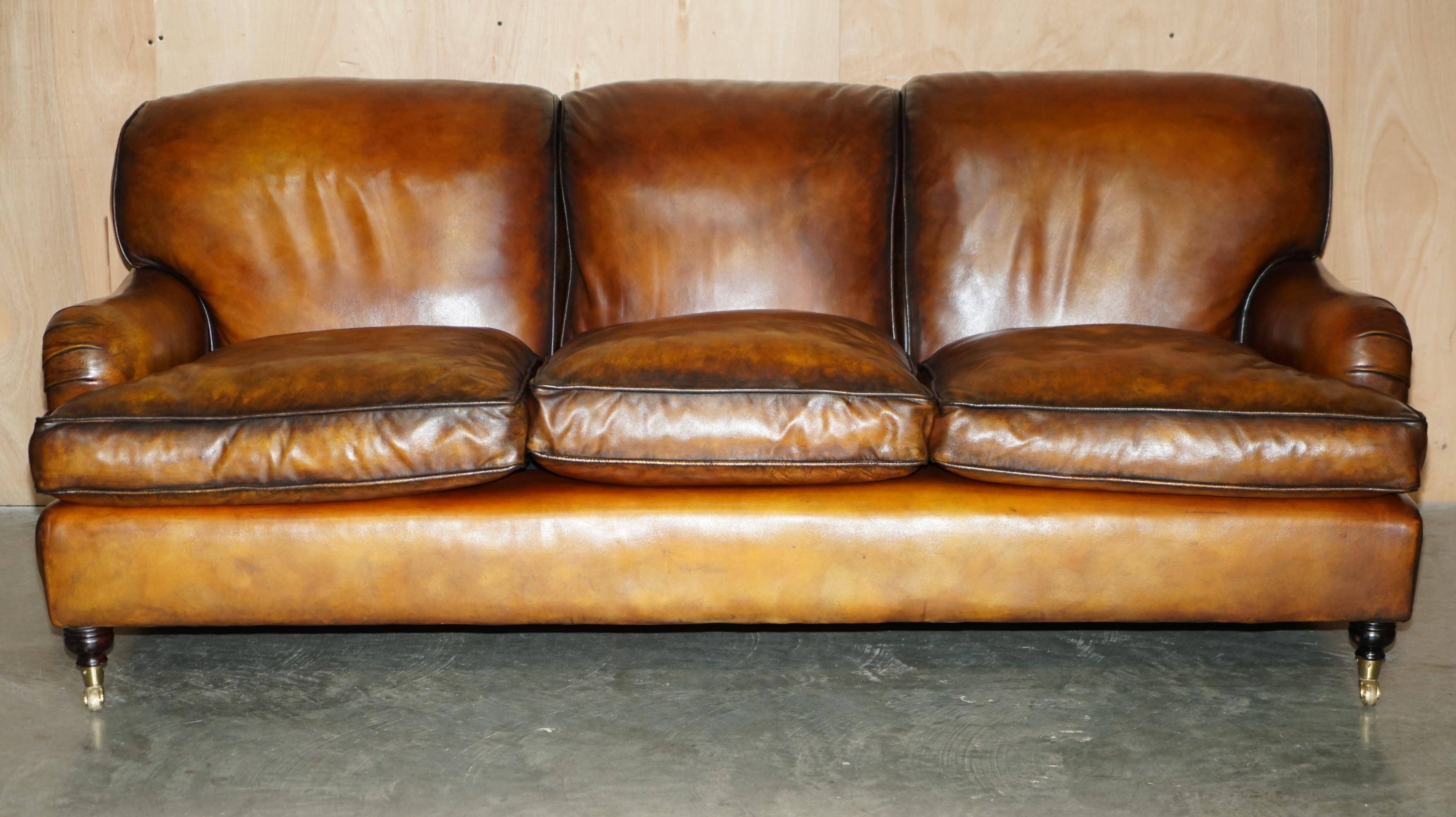 Restored leather Howard & Son canapé style, 204 cm