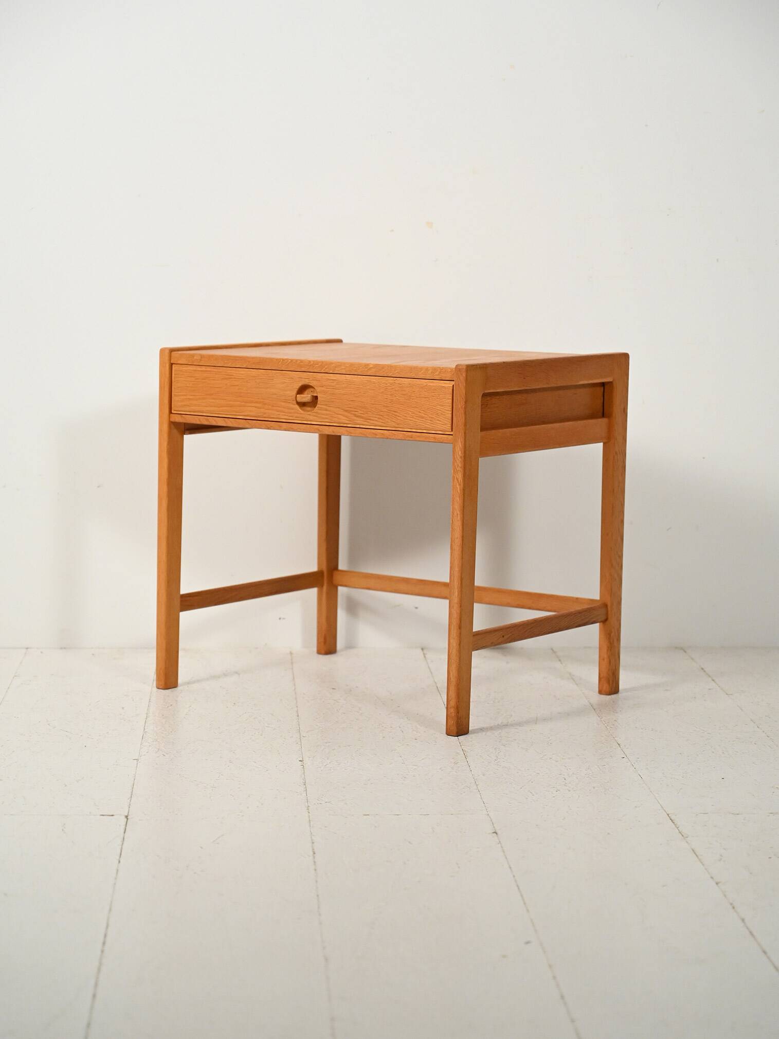 Table de couture scandinave par Egström & Myrstrand