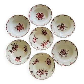 Earthenware plates with floral pattern
