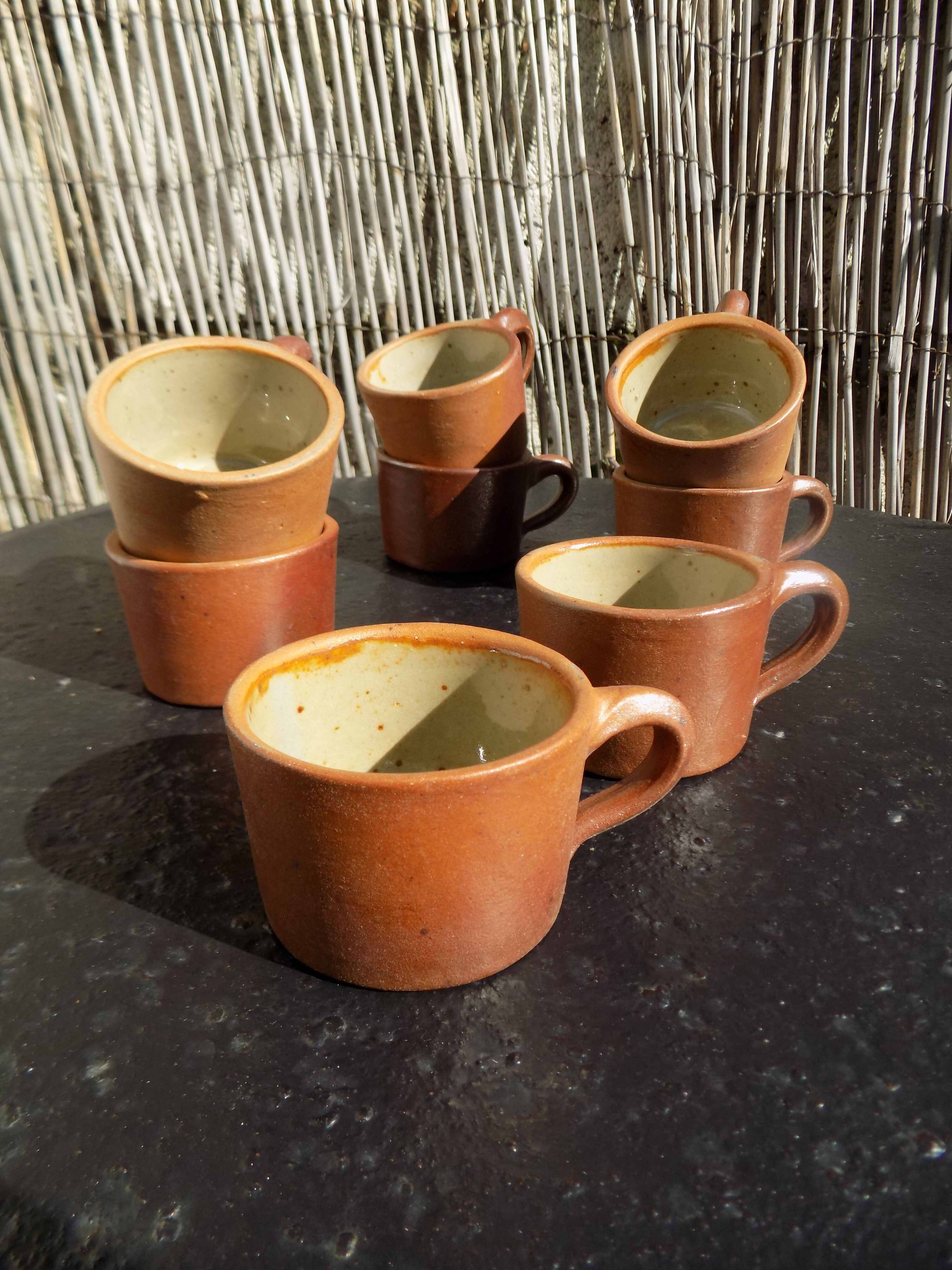 Set of 8 stoneware coffee cups
