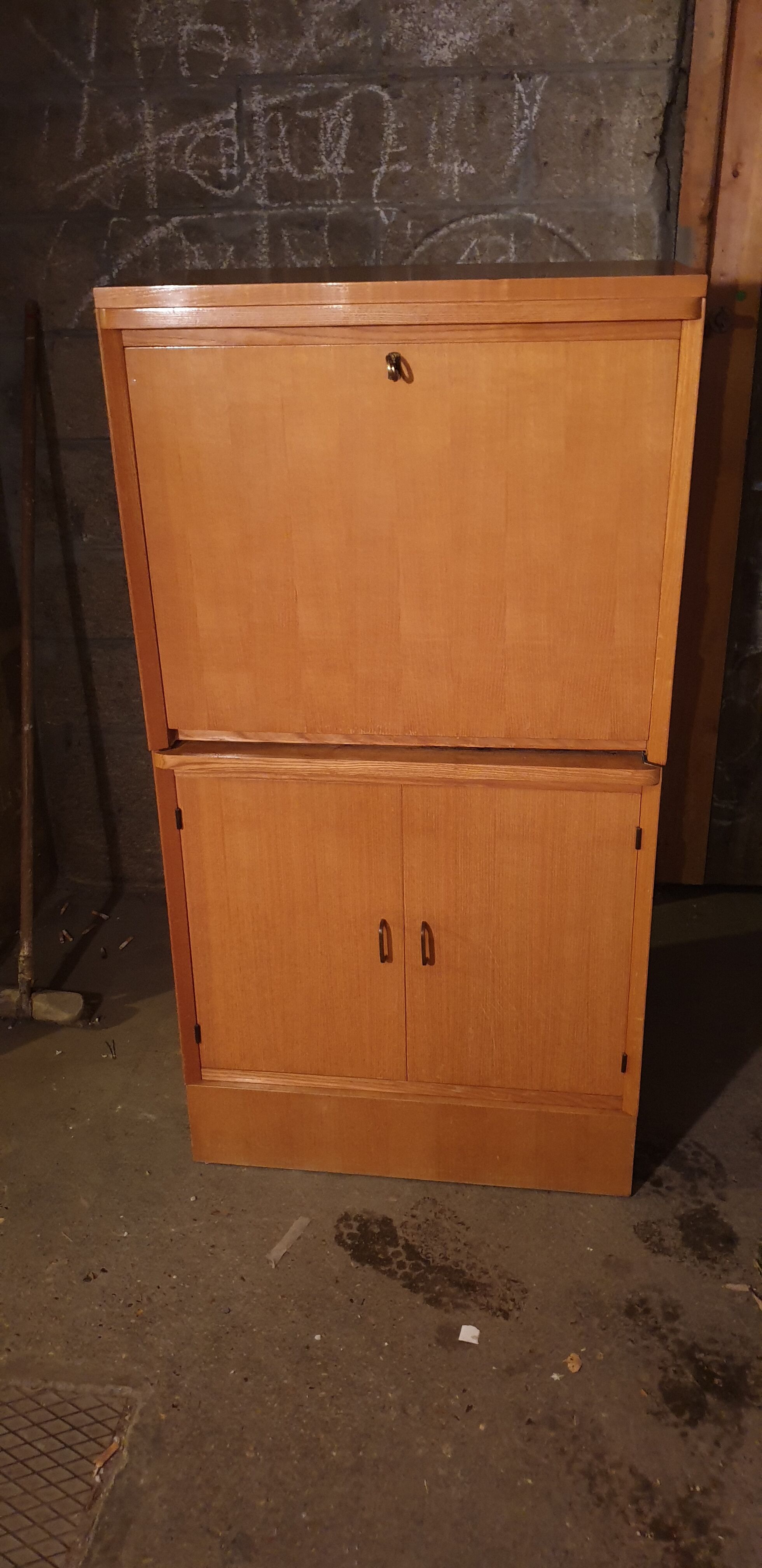 Secretary with vintage flap lamp casserole