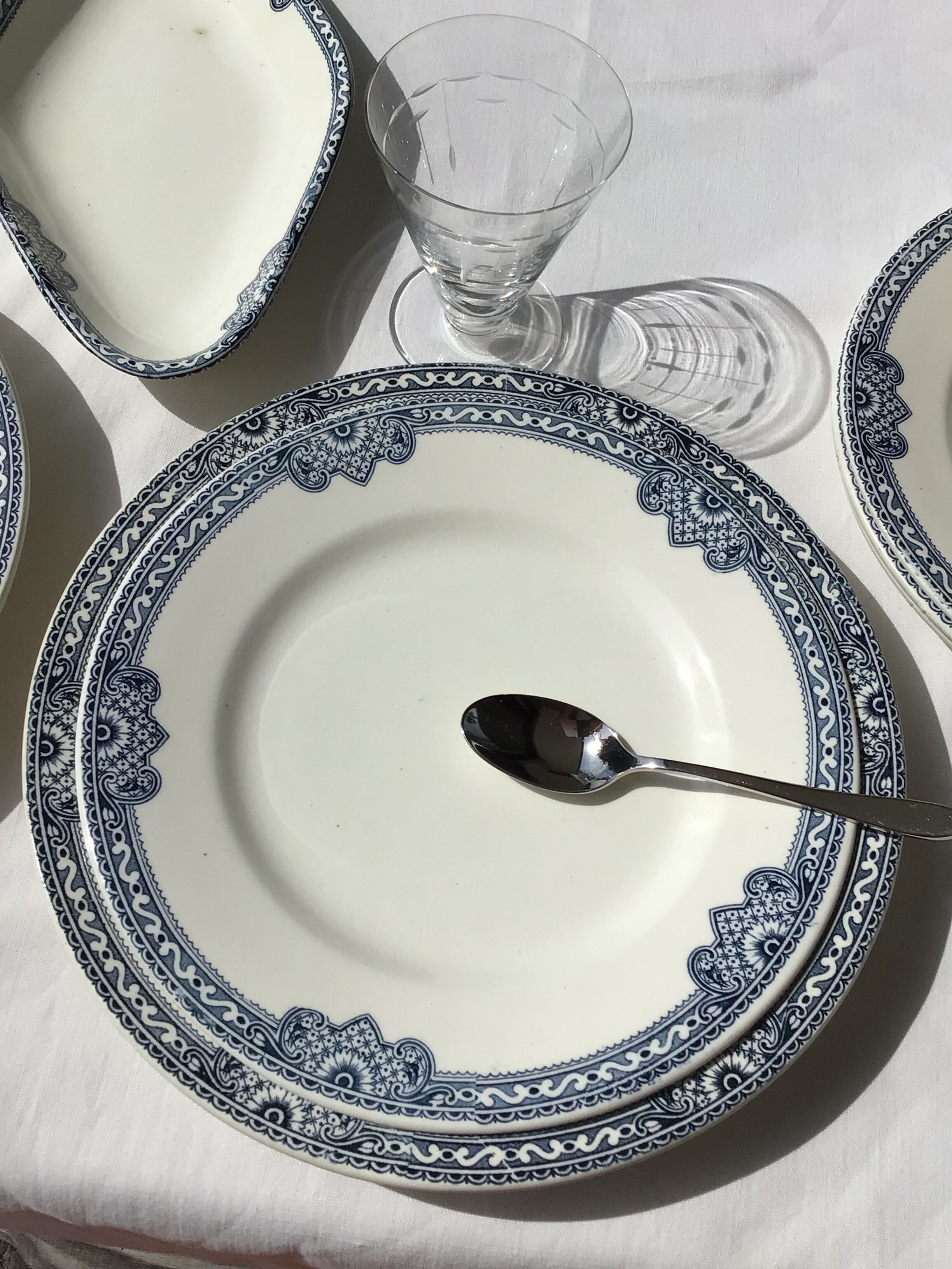 5 Plates dessert Terre de Fer Salins Jumièges navy blue