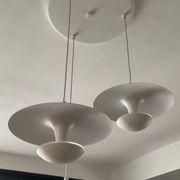 Suspension cascade design 3 white metal saucers
