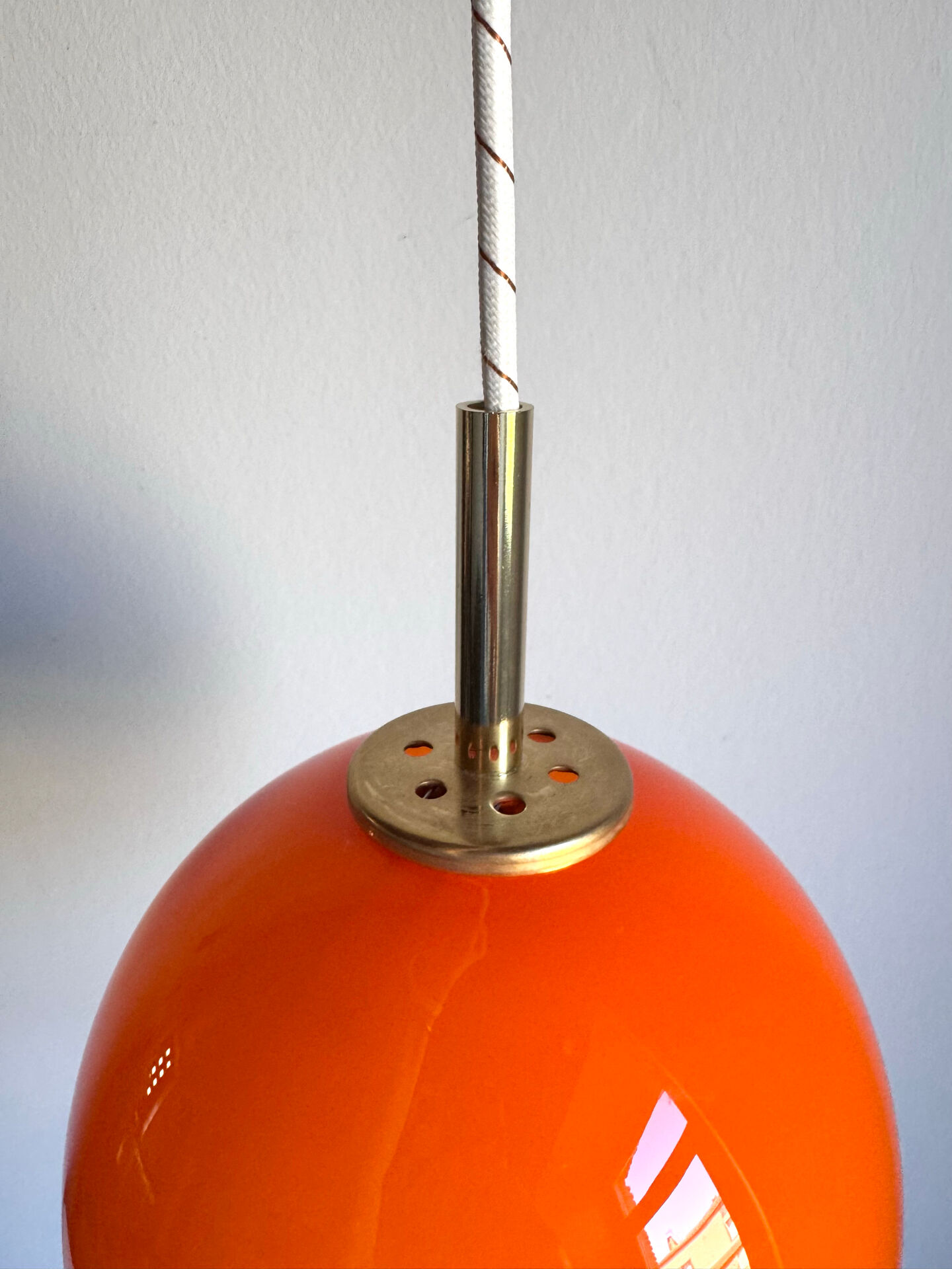 Suspension globe orange