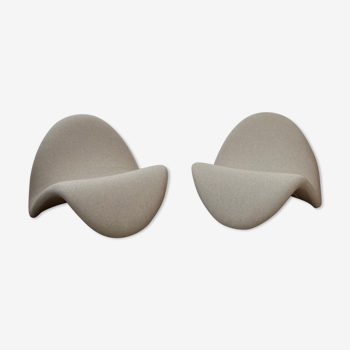 Pair of 'tongue' lounge chairs by Pierre Paulin