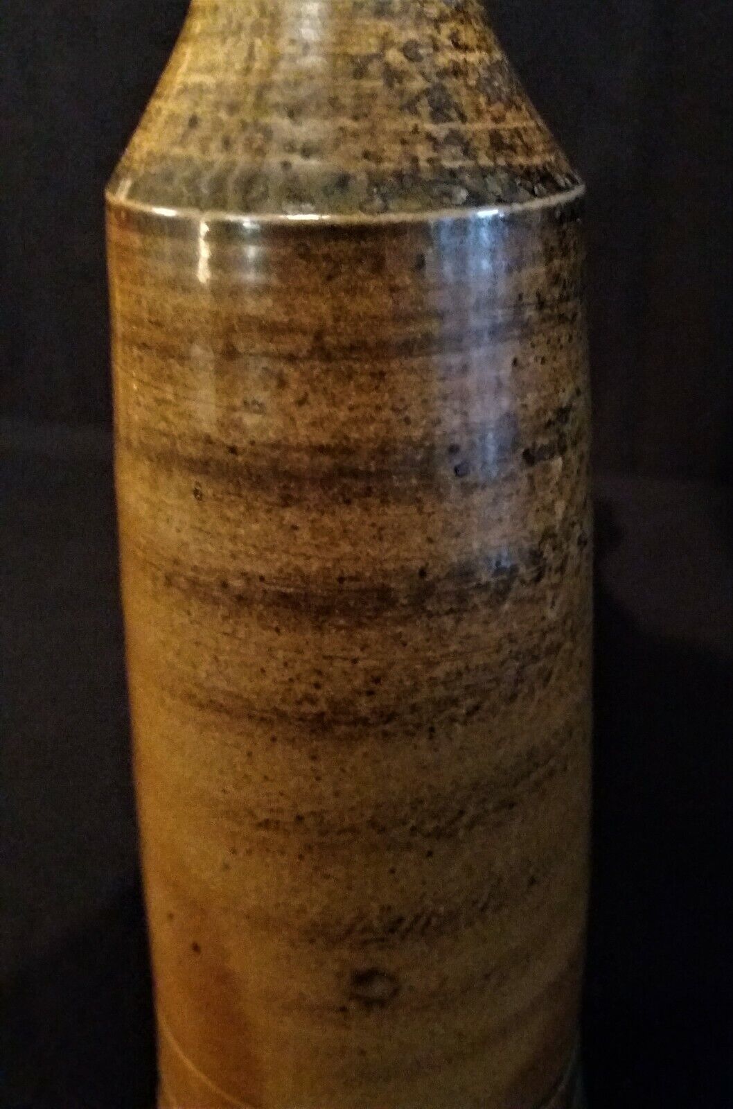 Ceramic vase 50 60 signature to decipher