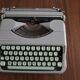 Hermès Baby functional typewriter+1 ribbon offered