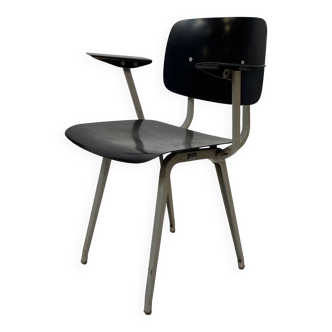 Friso Kramer Revolt arm chair for Ahrend de Cirkel 1953