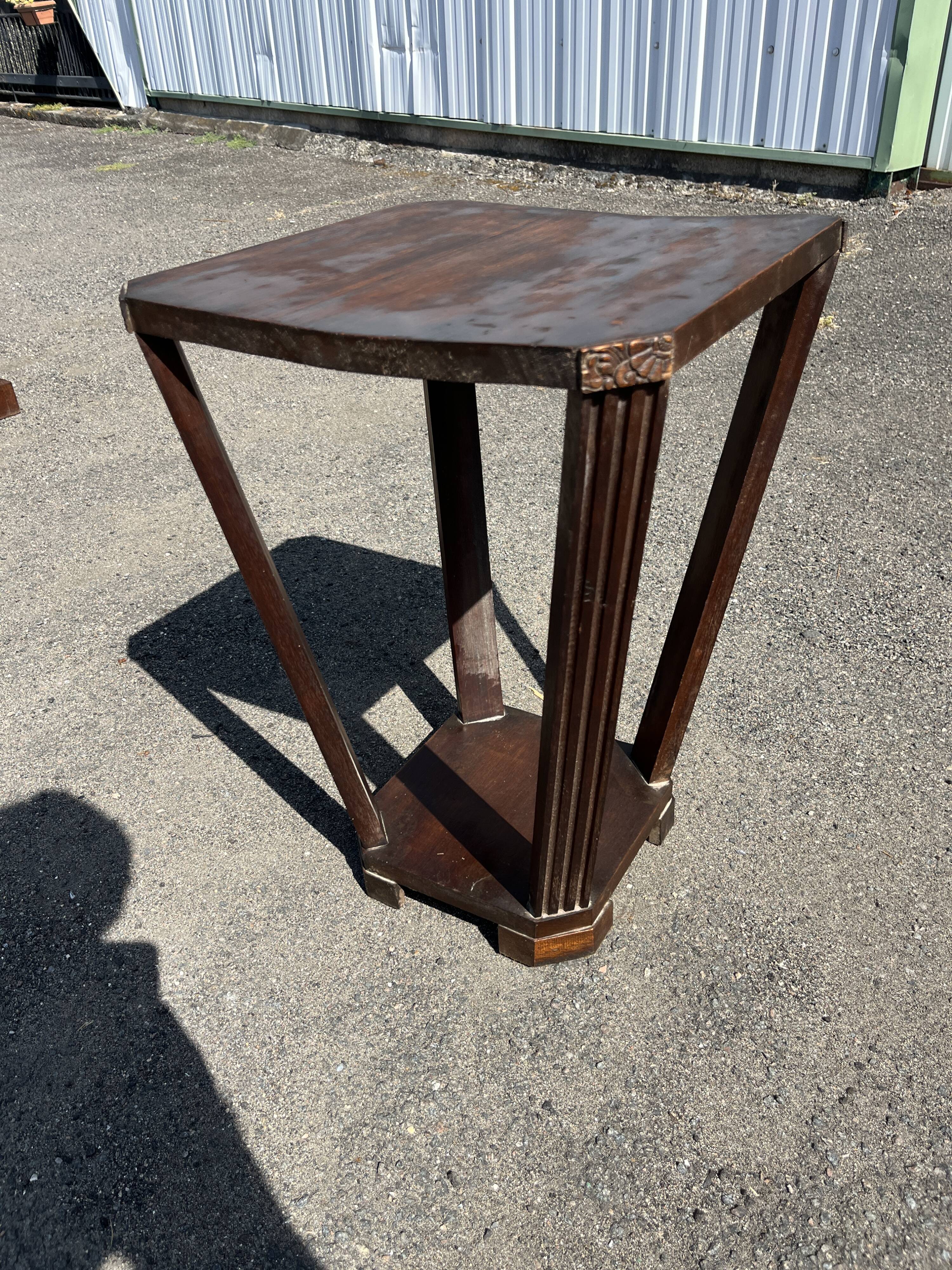 Occasional table or antique side table – Art Deco style