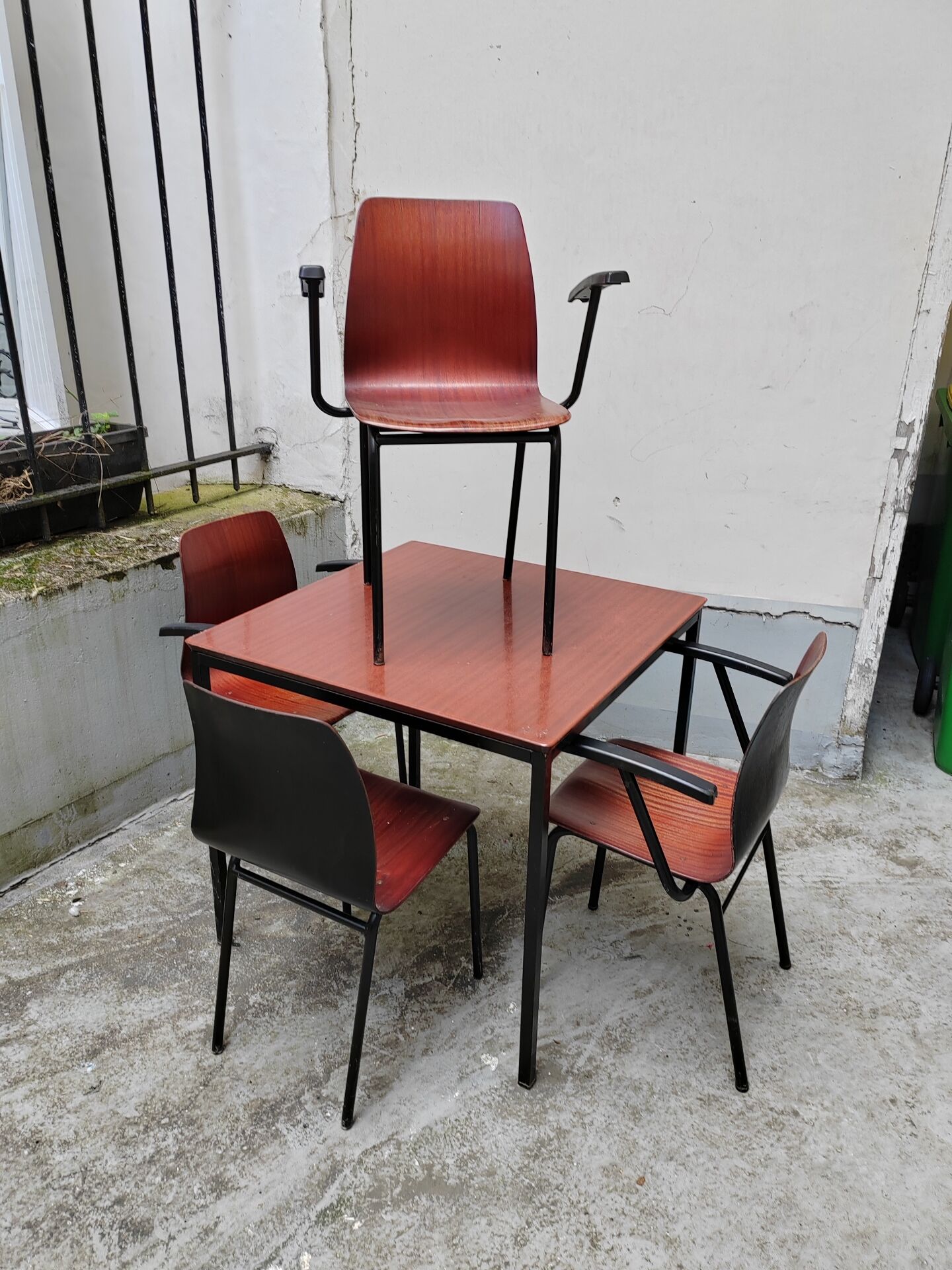 Ensemble table et chaises pagholz vintage