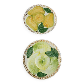 2 pie dishes in earthenware