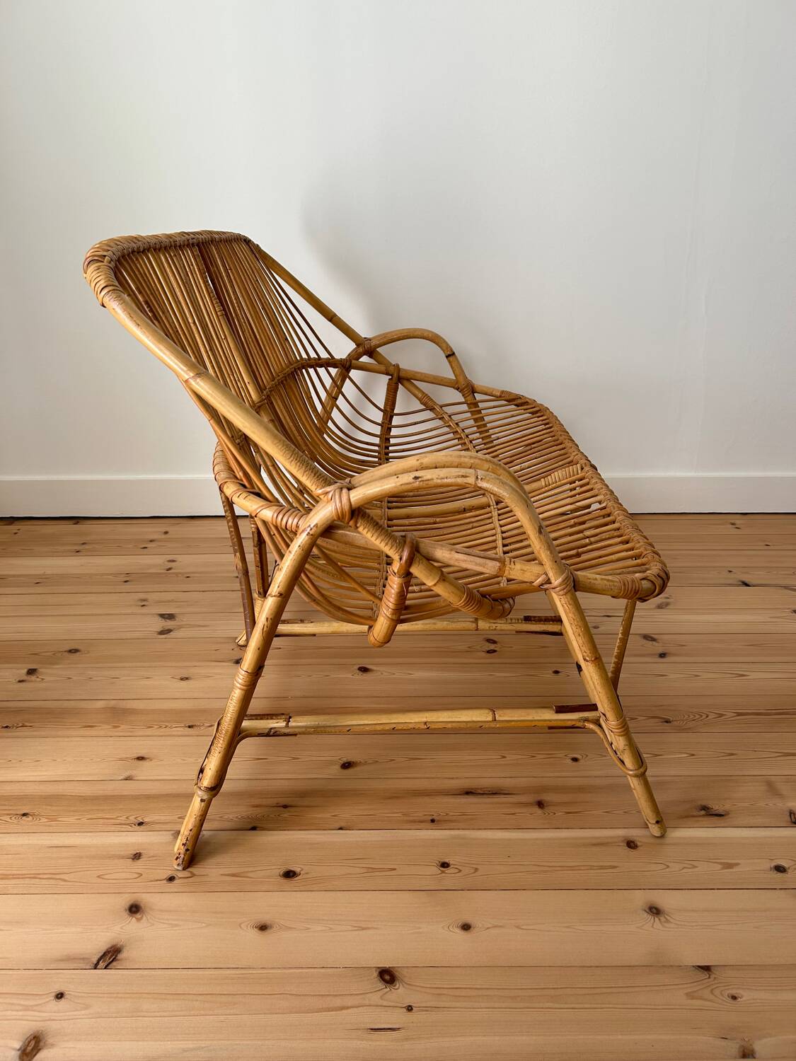 Vintage rattan bench
