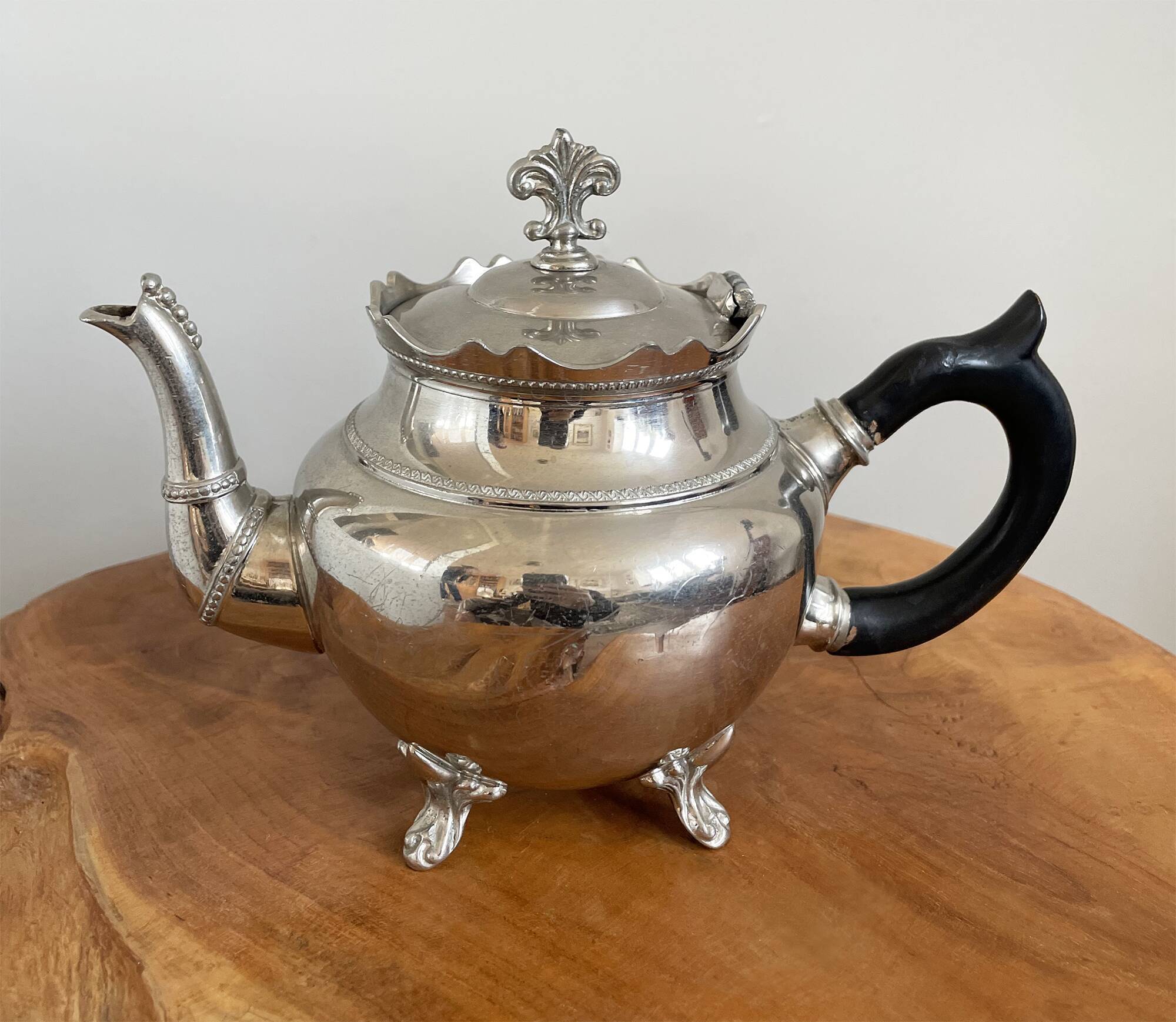 Silver-Plated J.N. Daalderop & Zn. Kettle, Burner and Stand, Chafing Dish, Teapot Warmer, Antique