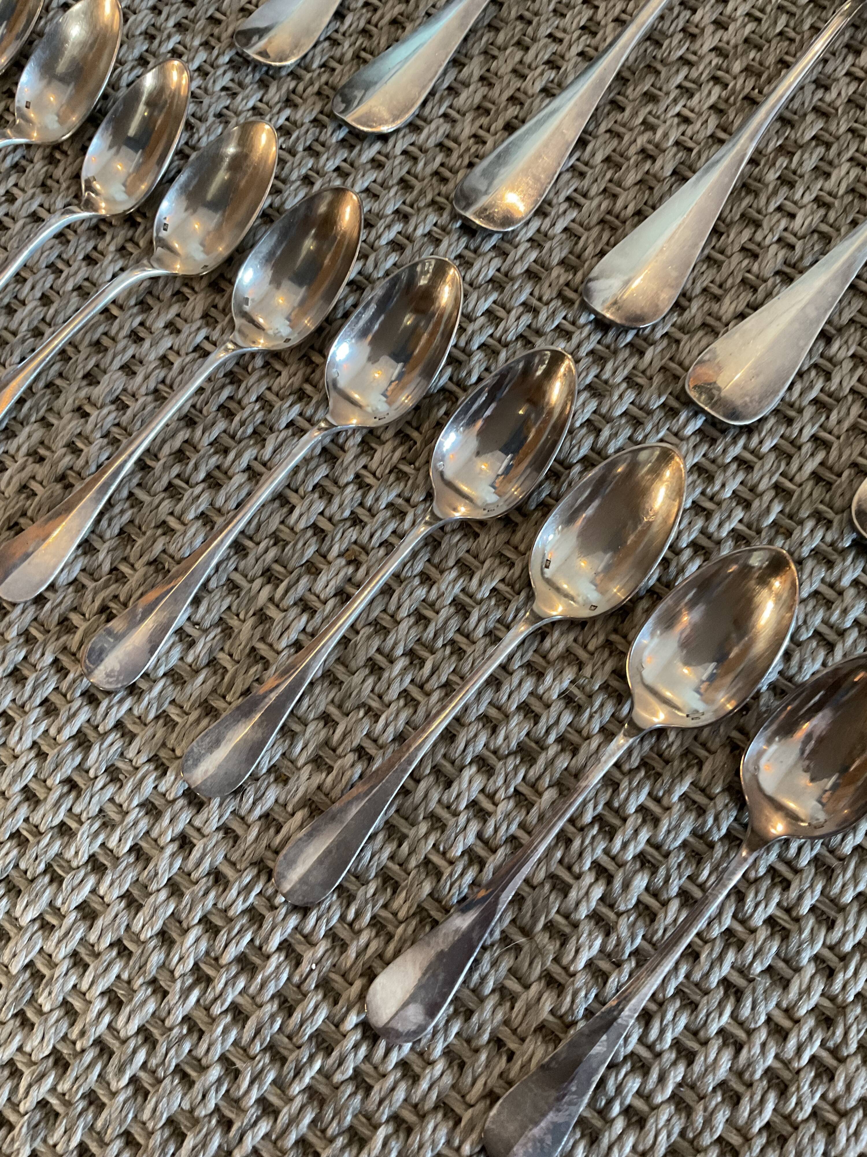 Old housewife, silver metal, 37 pieces. N°3