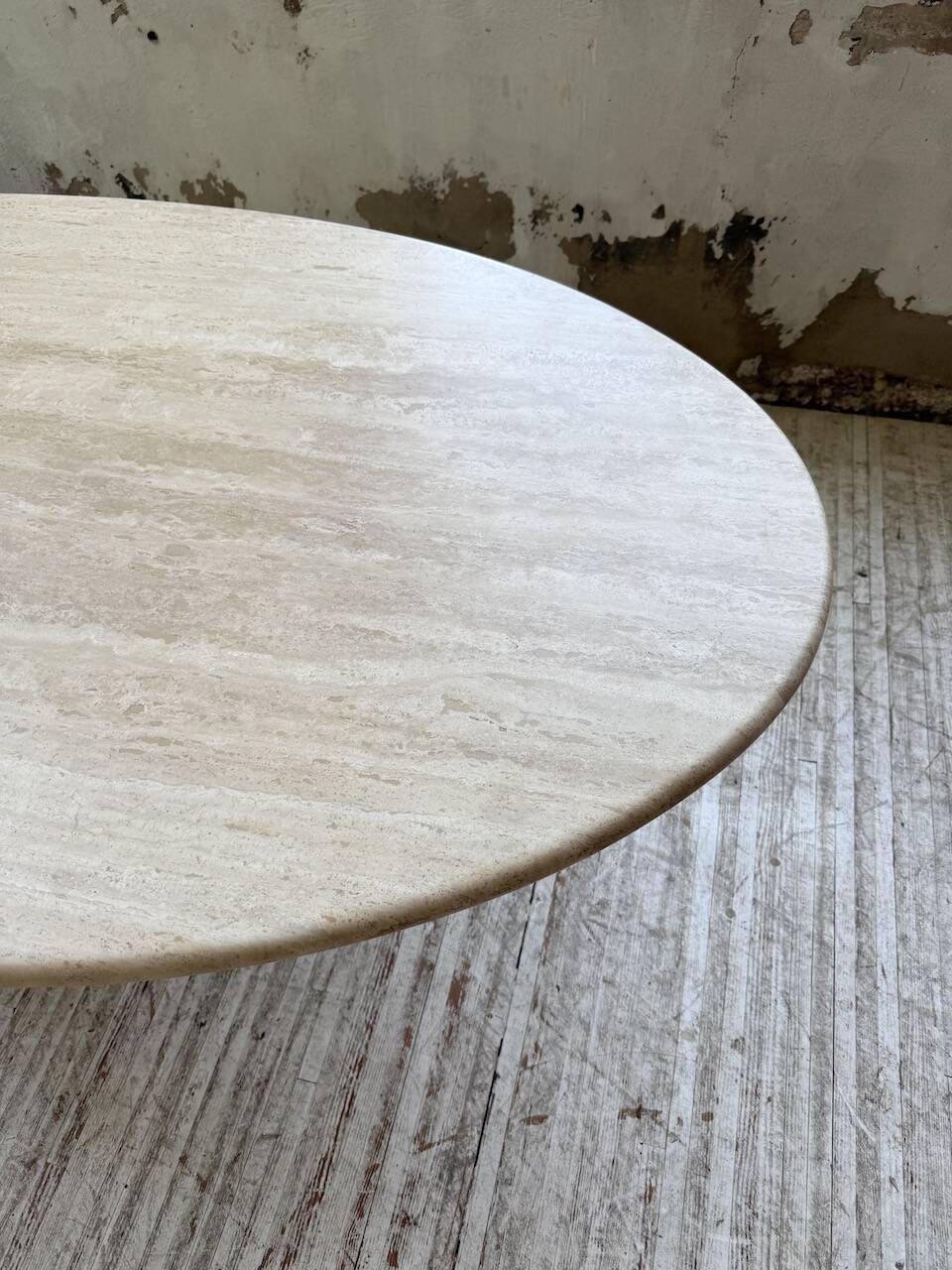 Travertine dining table 1970 Italy Tobia Scarpa