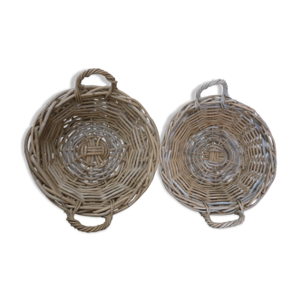 Pair of 2 wicker baskets with handles